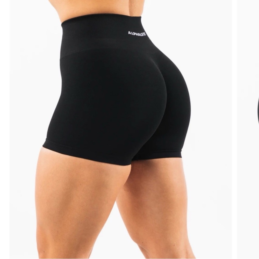 Alphalete Amplify Women's High-Waisted Black Shorts